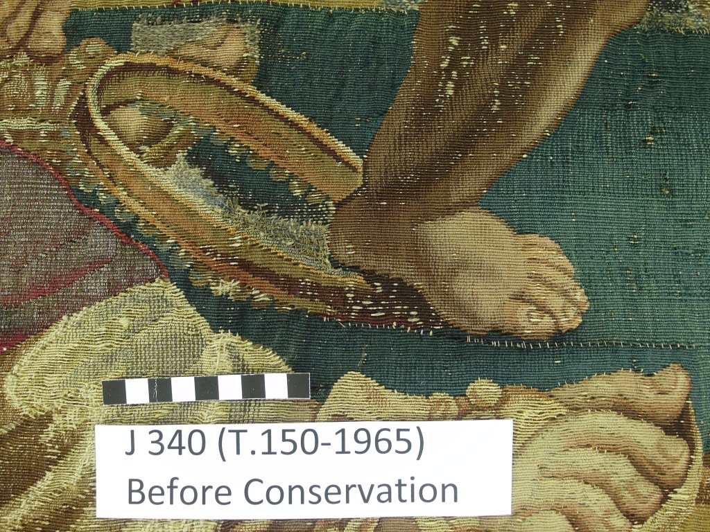 A detail of the crown before conservation treatment